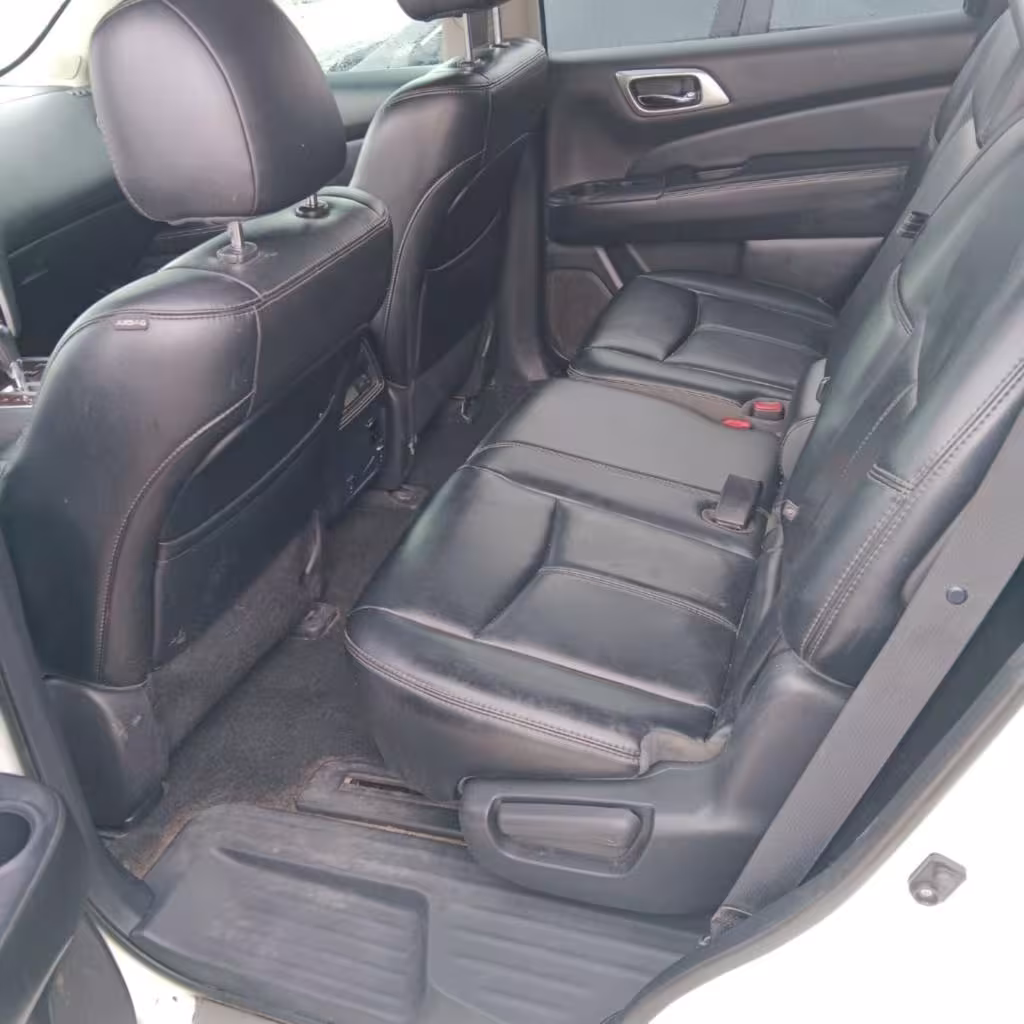 2015 Nissan Pathfinder - 5N1AR2MN7FC696953 - Image #5