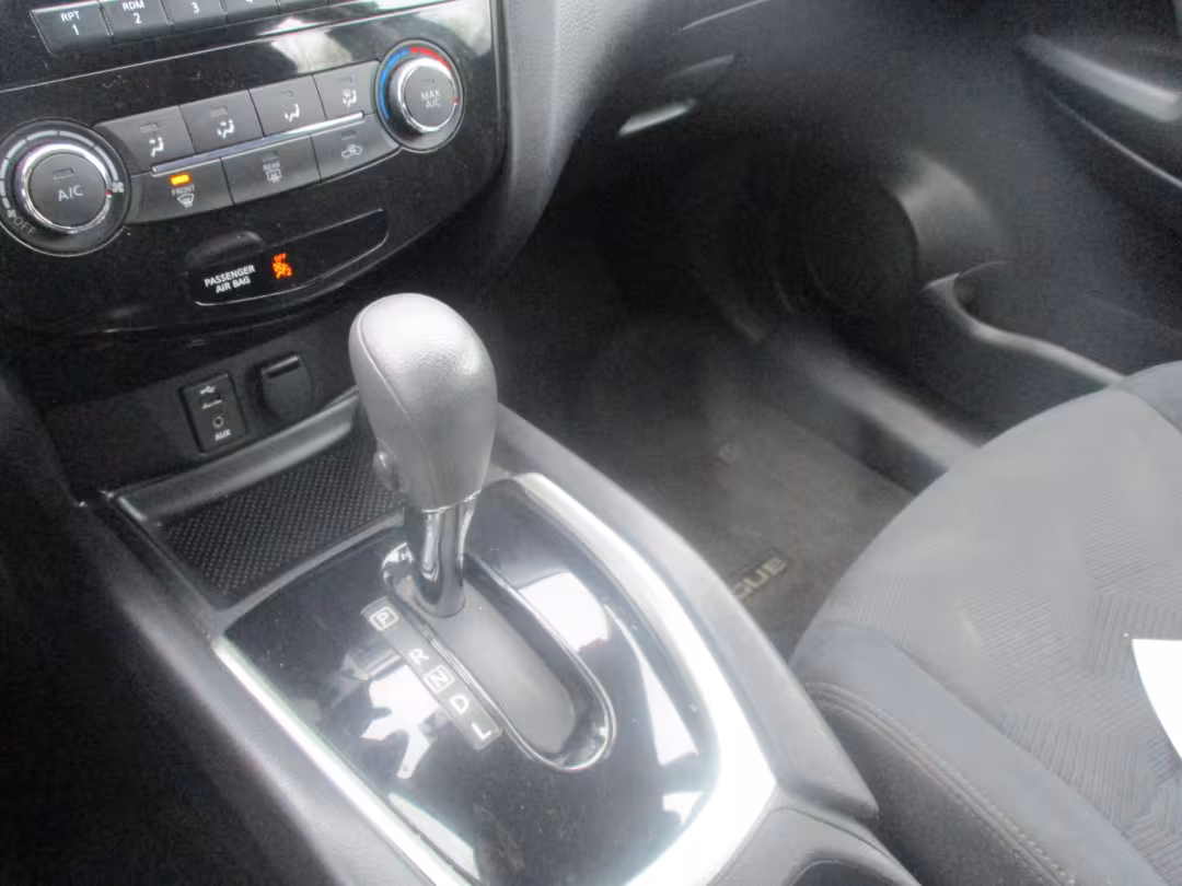 2015 Nissan Rogue - 5N1AT2MV1FC926505 - Image #20