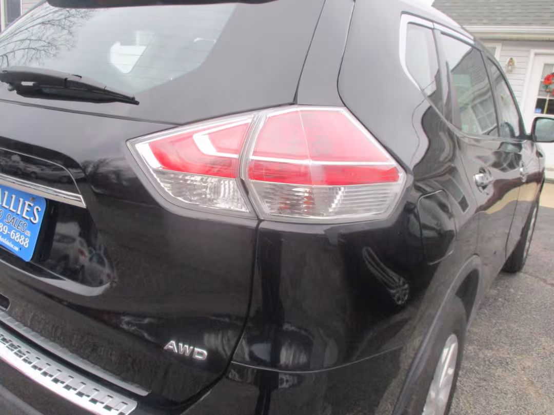 2015 Nissan Rogue - 5N1AT2MV1FC926505 - Image #5