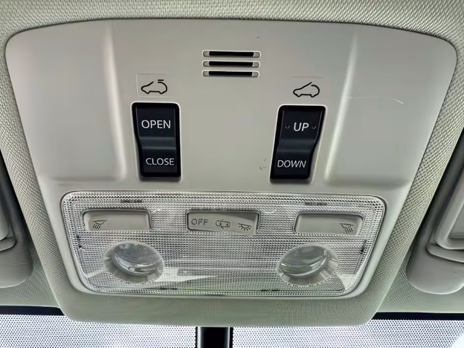 2015 Toyota RAV4 - 2T3DFREV9FW347579 - Image #19