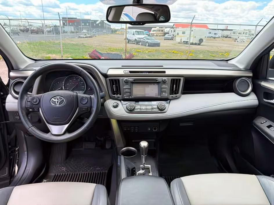 2015 Toyota RAV4 - 2T3DFREV9FW347579 - Image #22