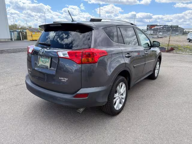 2015 Toyota RAV4 - 2T3DFREV9FW347579 - Image #31