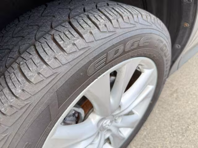 2015 Toyota RAV4 - 2T3DFREV9FW347579 - Image #35