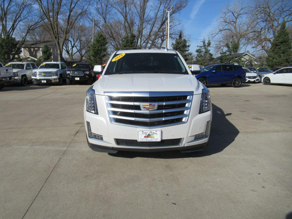 2016 Cadillac Escalade - 1GYS4HKJ1GR188884 - Image #2
