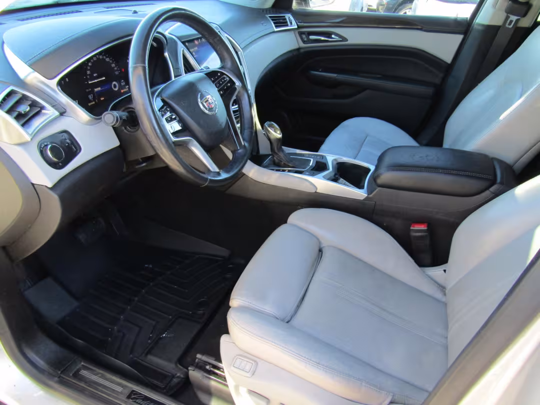 2016 Cadillac SRX - 3GYFNBE33GS526033 - Image #3