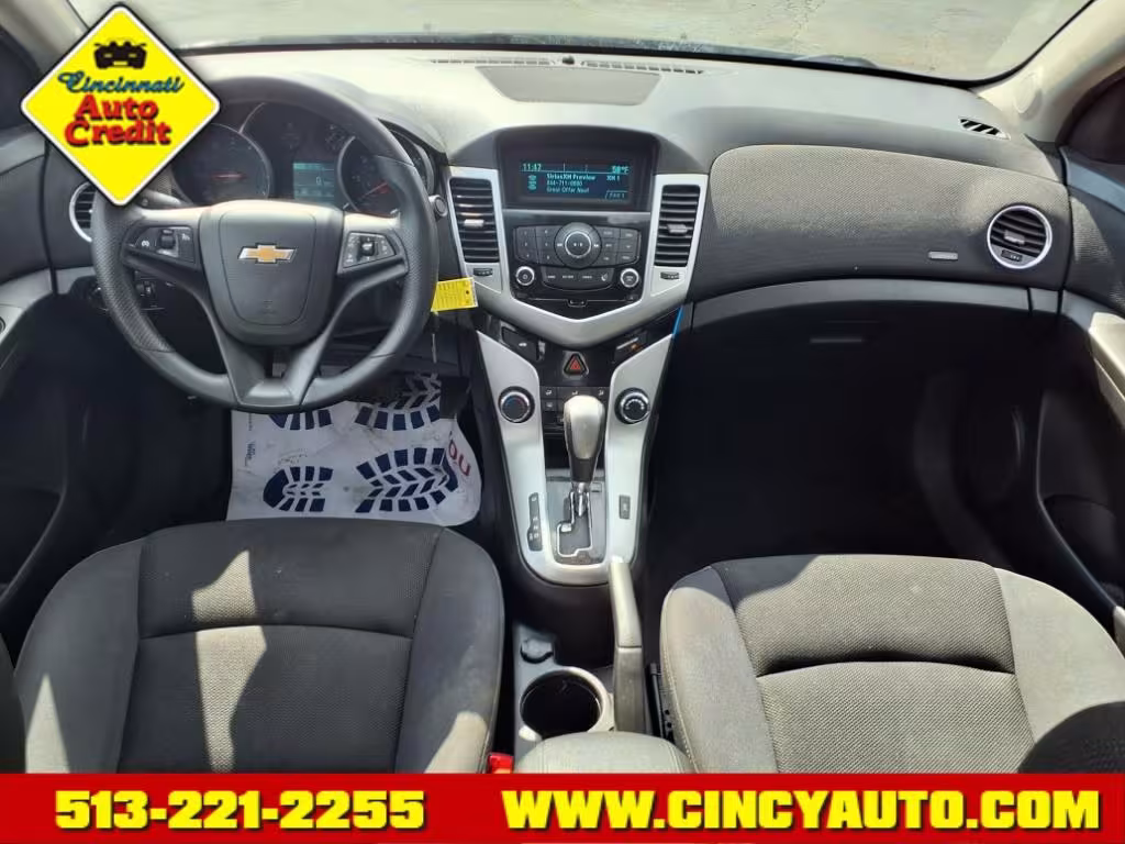2016 Chevrolet Cruze - 1G1PE5SBXG7157895 - Image #3