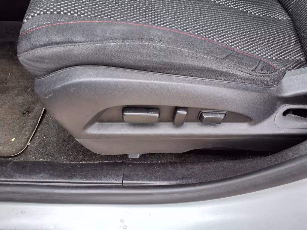 2016 Chevrolet Equinox - 2GNFLEEK6G6356471 - Image #3