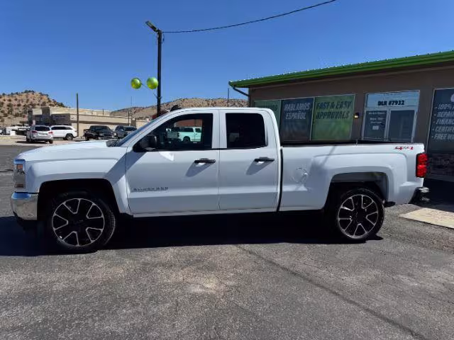 2016 Chevrolet Silverado 1500 - 1GCVKNEH8GZ375636 - Image #3
