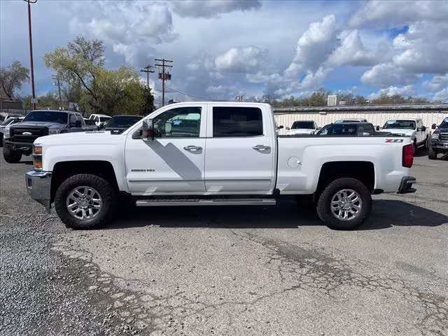 2016 Chevrolet Silverado 2500HD - 1GC1KWE84GF261512 - Image #1