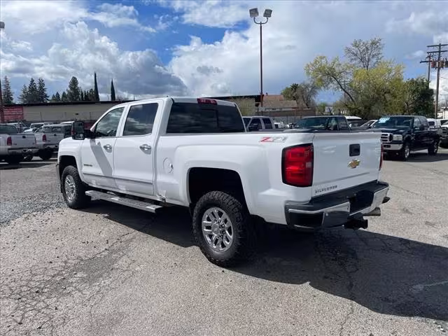 2016 Chevrolet Silverado 2500HD - 1GC1KWE84GF261512 - Image #2