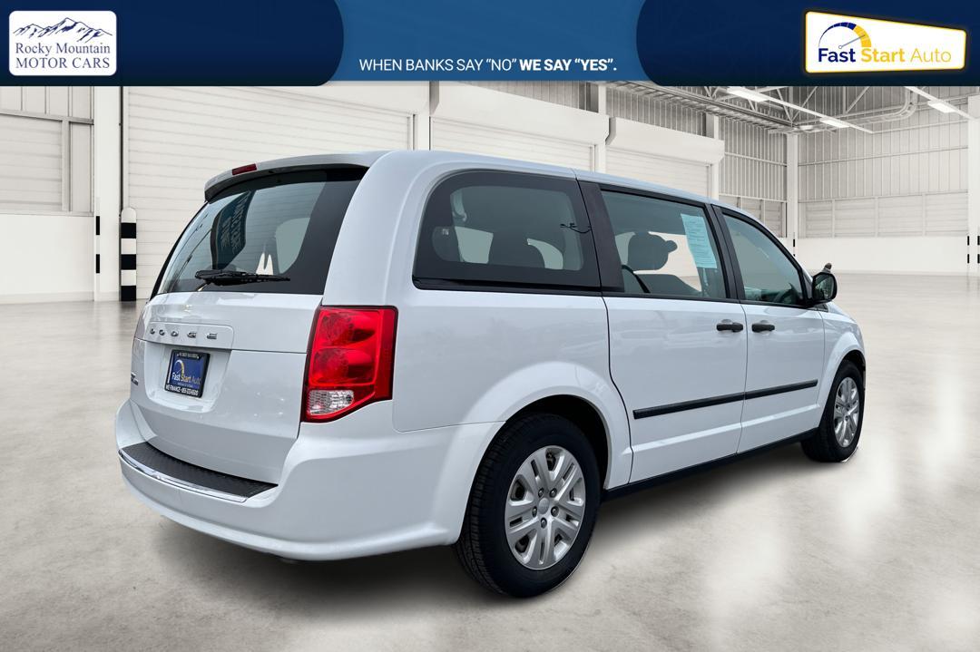 2016 Dodge Grand Caravan - 2C4RDGBGXGR163852 - Image #3