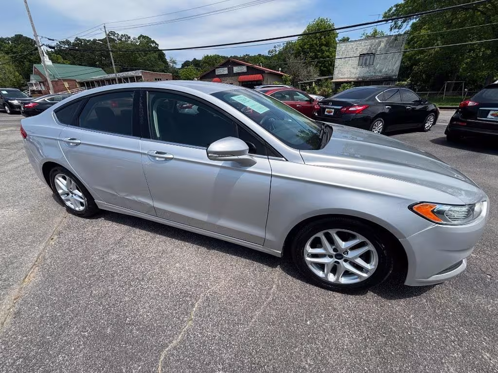 2016 Ford Fusion - 1FA6P0H73G5135547 - Image #11