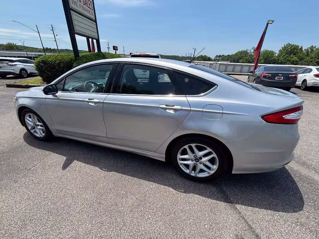 2016 Ford Fusion - 1FA6P0H73G5135547 - Image #6