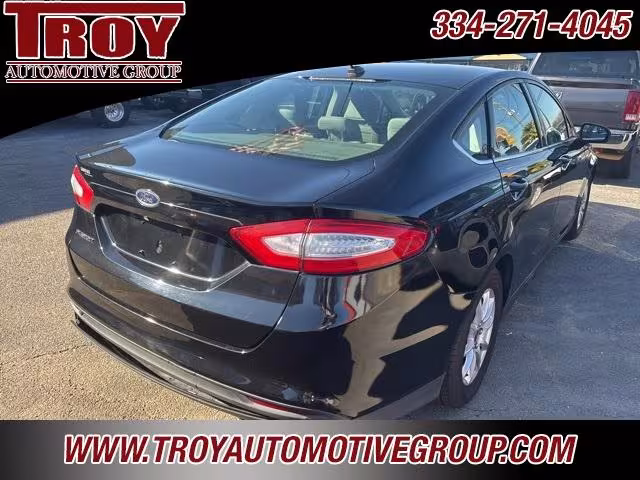 2016 Ford Fusion - 3FA6P0G76GR127375 - Image #10