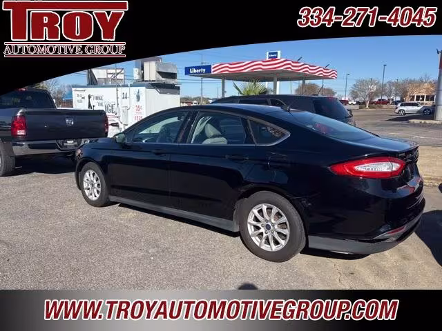 2016 Ford Fusion - 3FA6P0G76GR127375 - Image #5