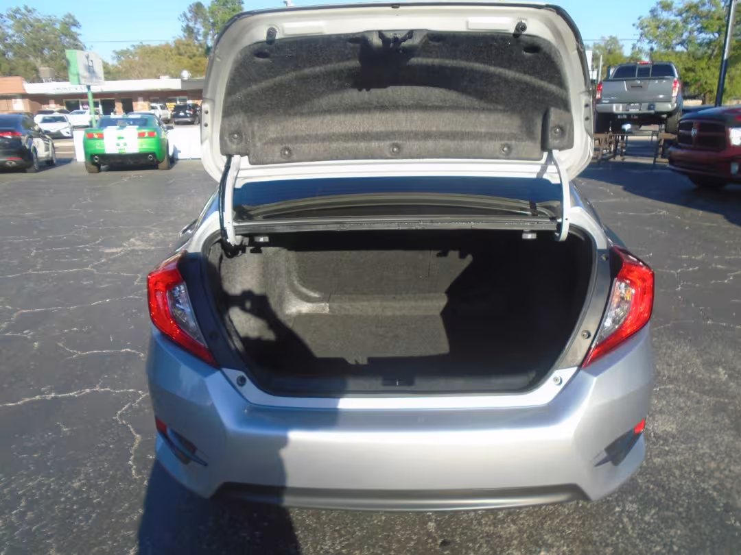 2016 Honda Civic - 2HGFC2F78GH571051 - Image #10
