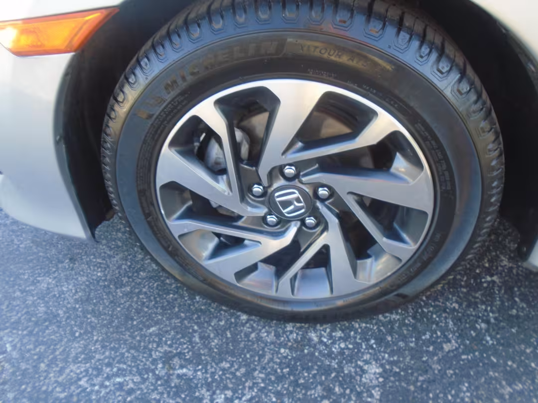 2016 Honda Civic - 2HGFC2F78GH571051 - Image #25