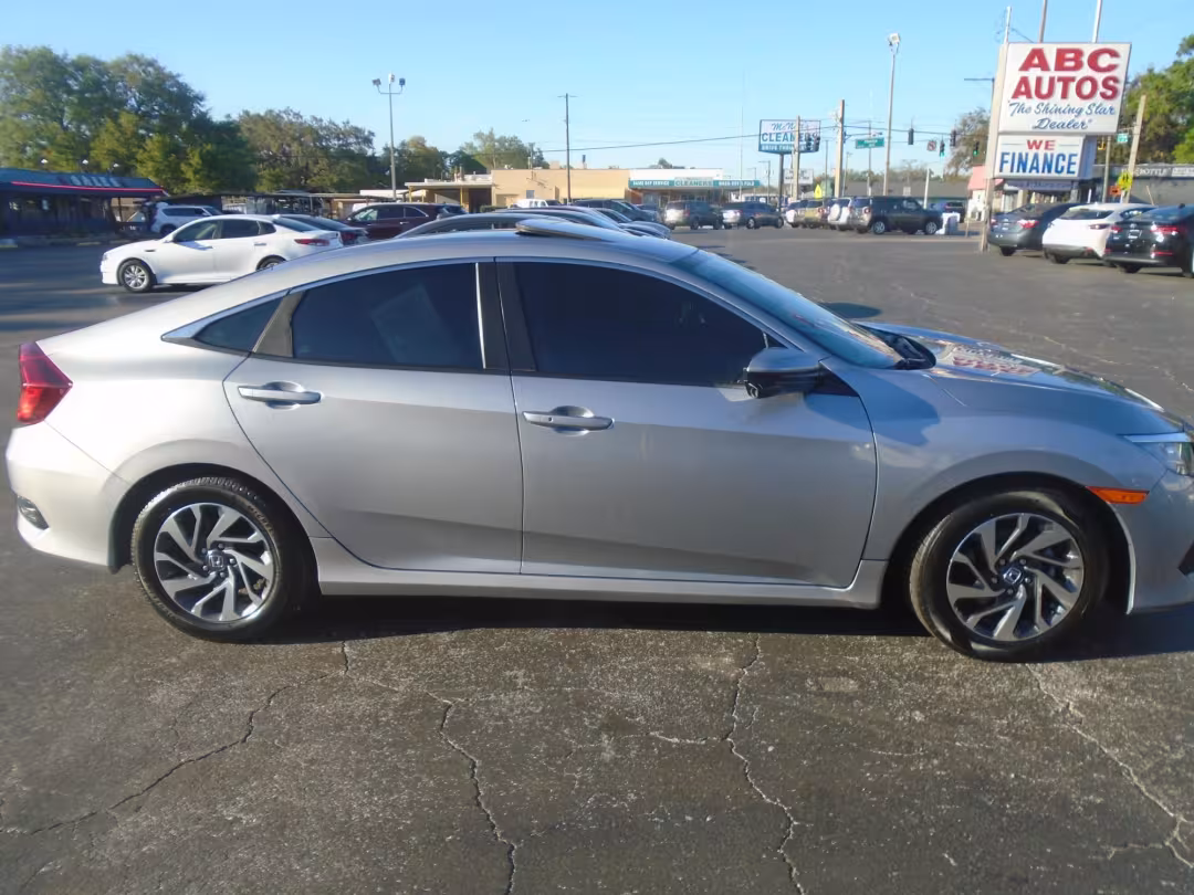 2016 Honda Civic - 2HGFC2F78GH571051 - Image #7