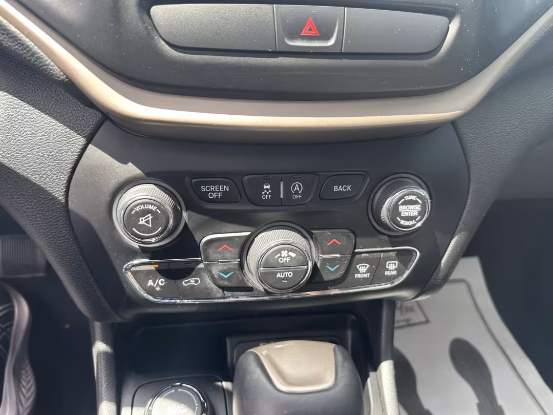2016 Jeep Cherokee - 1C4PJMDS6GW122383 - Image #8
