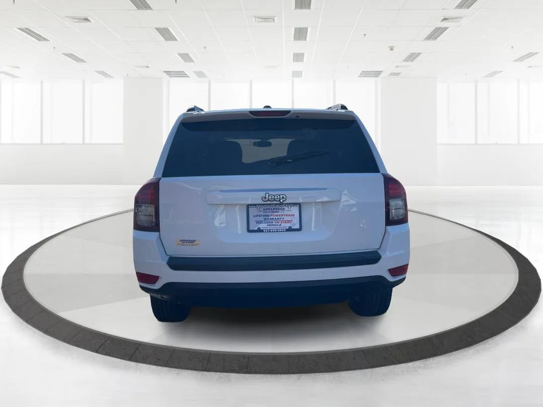 2016 Jeep Compass - 1C4NJCBA1GD681637 - Image #4