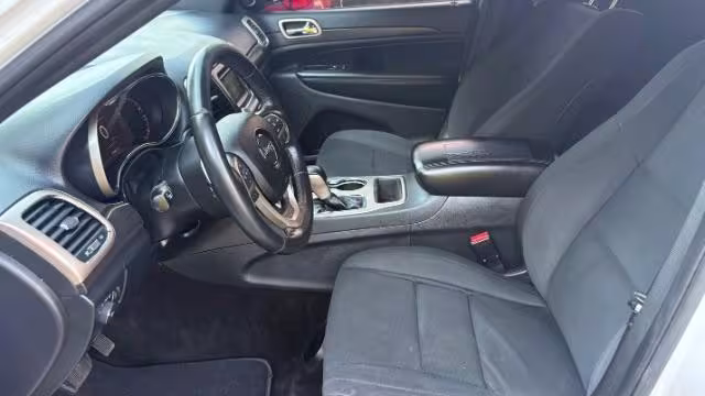 2016 Jeep Grand Cherokee - 1C4RJFAG7GC318368 - Image #7