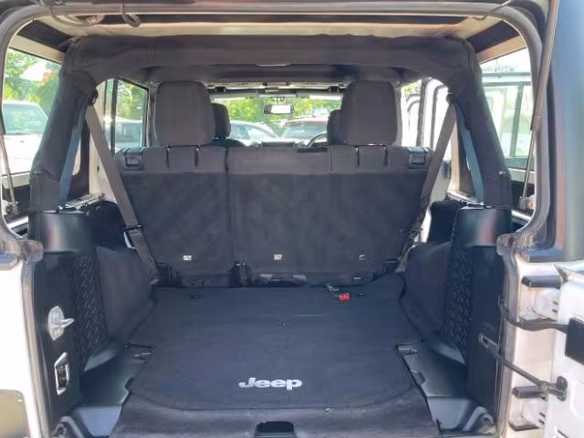 2016 Jeep Wrangler - 1C4BJWKG4GL318358 - Image #13