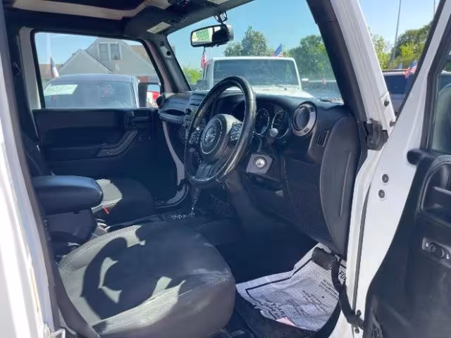 2016 Jeep Wrangler - 1C4BJWKG4GL318358 - Image #9