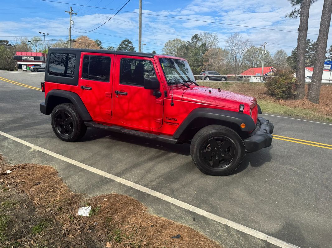 2016 Jeep Wrangler Unlimited - 1C4HJWDG8GL158444 - Image #3
