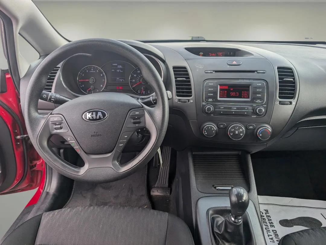 2016 Kia Forte - KNAFK4A61G5572056 - Image #11