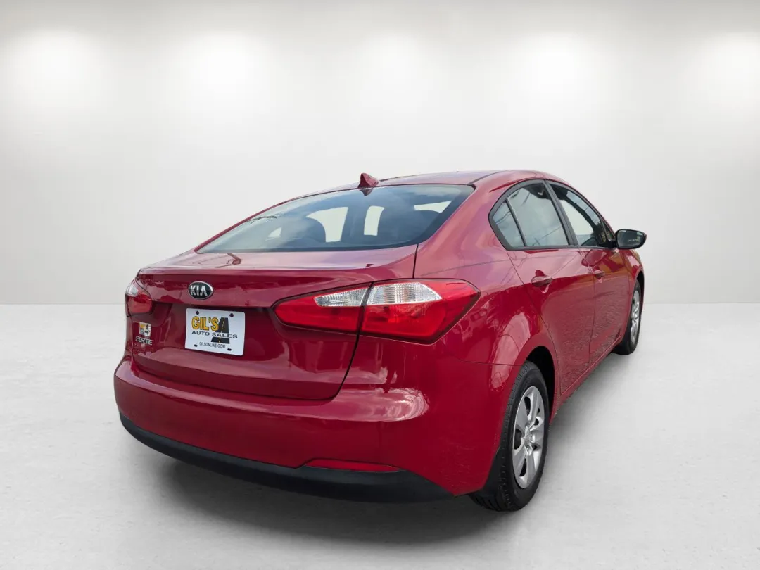 2016 Kia Forte - KNAFK4A61G5572056 - Image #4