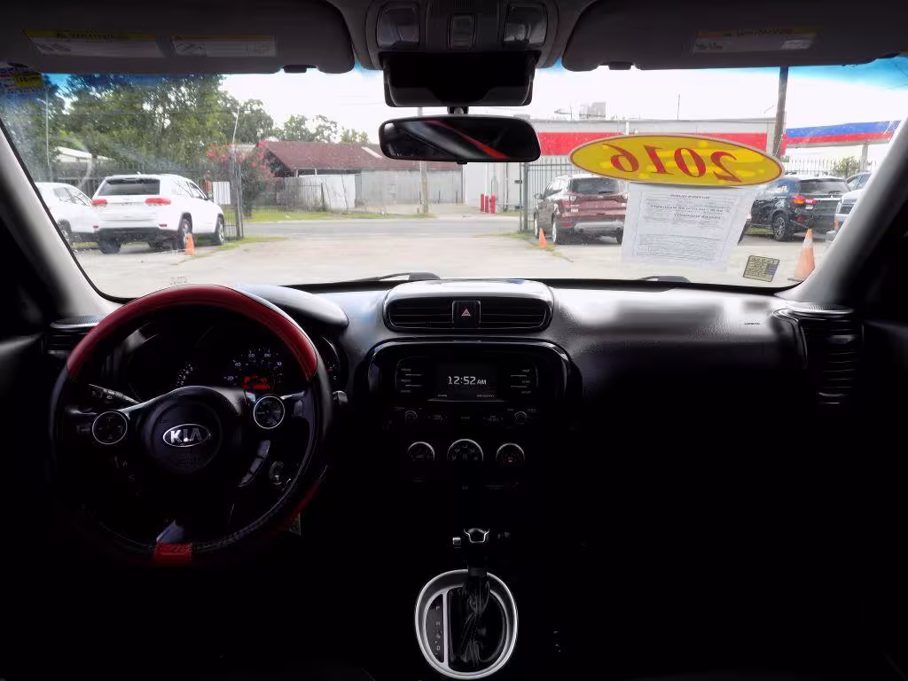 2016 Kia Soul - KNDJP3A52G7307165 - Image #14
