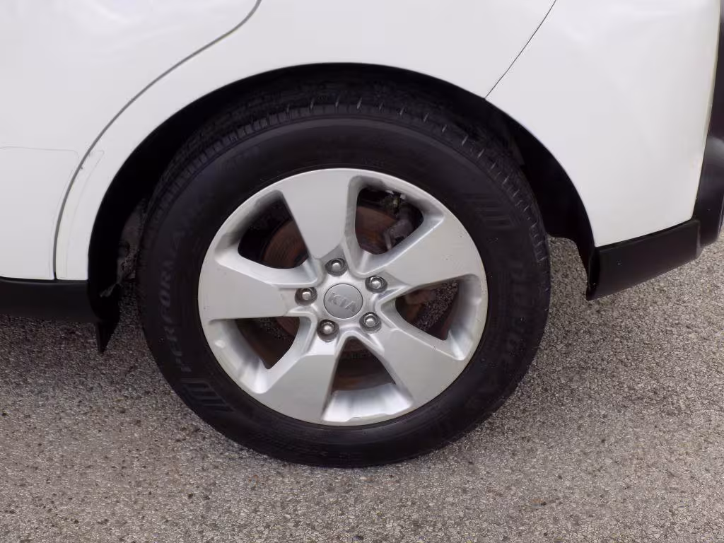 2016 Kia Soul - KNDJP3A52G7307165 - Image #17