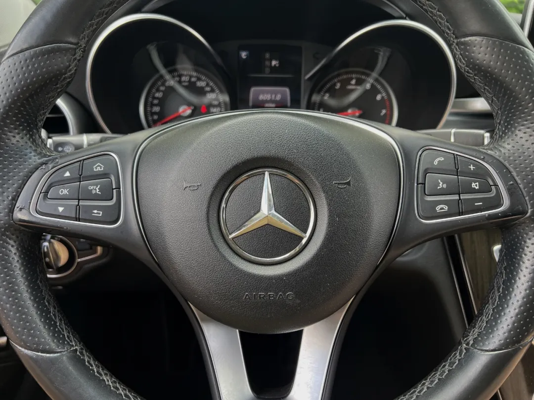 2016 Mercedes-Benz C-Class - 55SWF4KB7GU146811 - Image #23