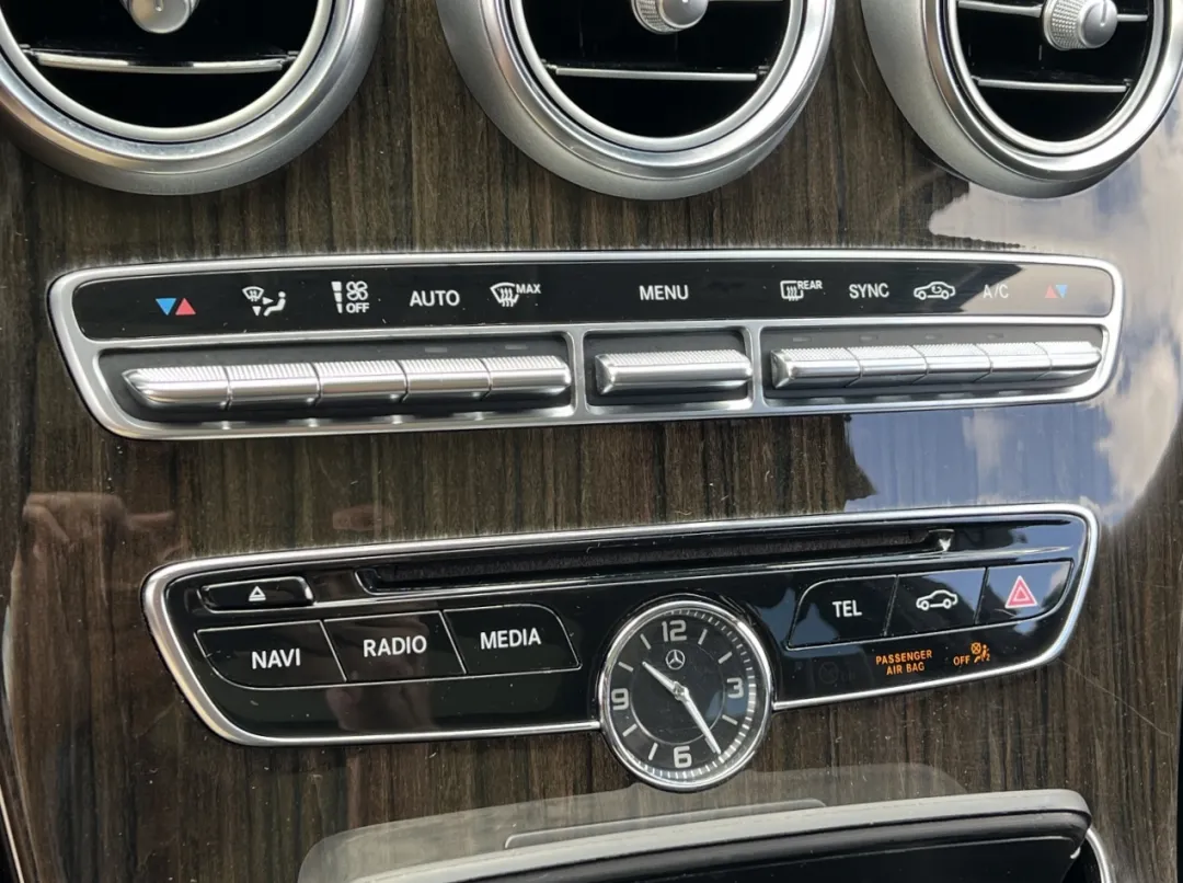 2016 Mercedes-Benz C-Class - 55SWF4KB7GU146811 - Image #27