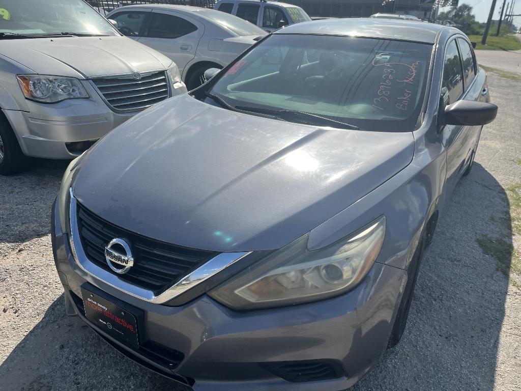 2016 Nissan Altima - 1N4AL3AP9GC244415 - Image #1
