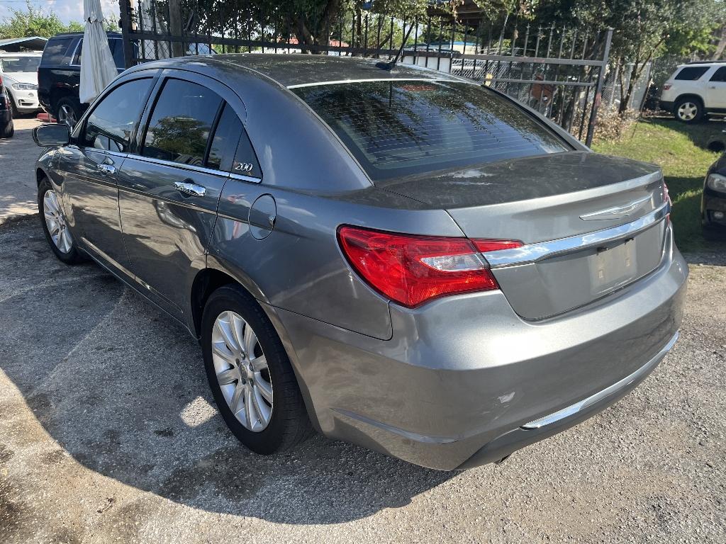2016 Nissan Altima - 1N4AL3AP9GC244415 - Image #2