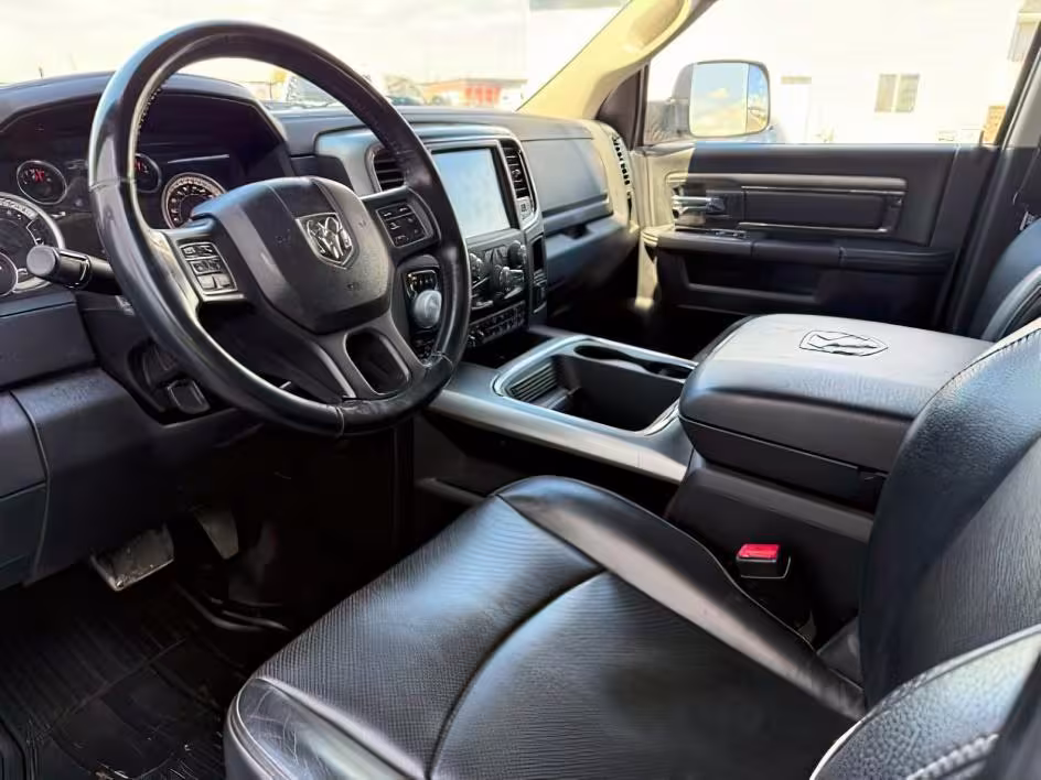 2016 Ram 1500 - 1C6RR7MT9GS102946 - Image #13