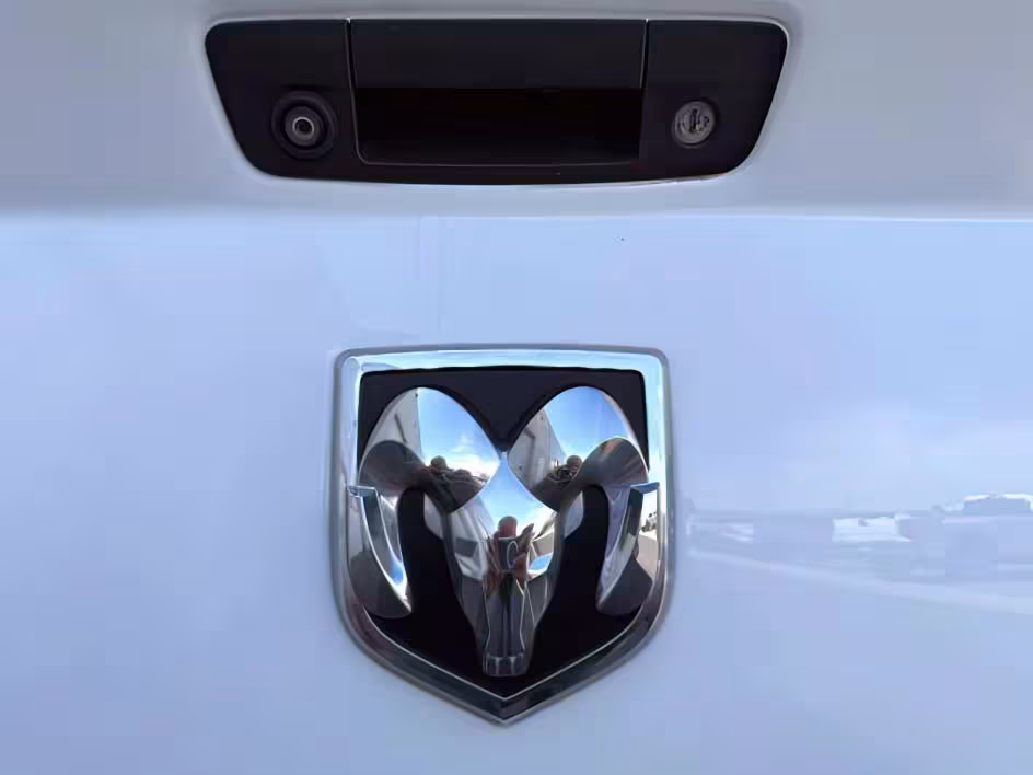 2016 Ram 1500 - 1C6RR7MT9GS102946 - Image #7
