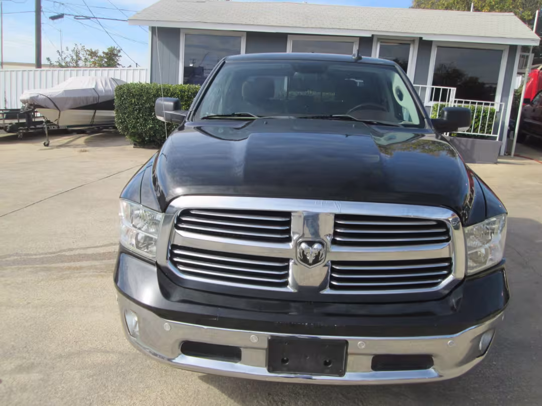 2016 Ram 1500 - 3C6RR6LT2GG288879 - Image #1