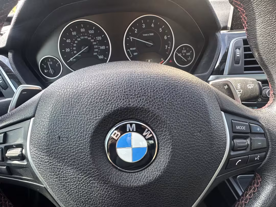 2017 BMW 3-Series - WBA8D9C55HK678369 - Image #10