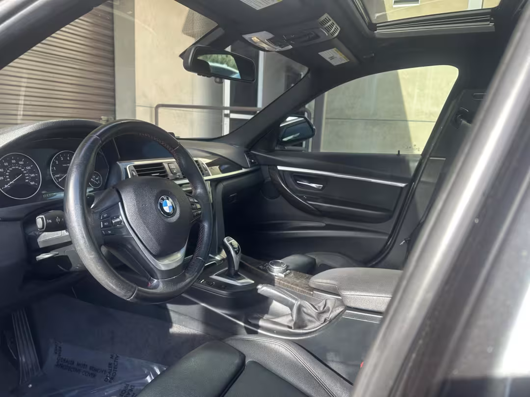 2017 BMW 3-Series - WBA8D9C55HK678369 - Image #11