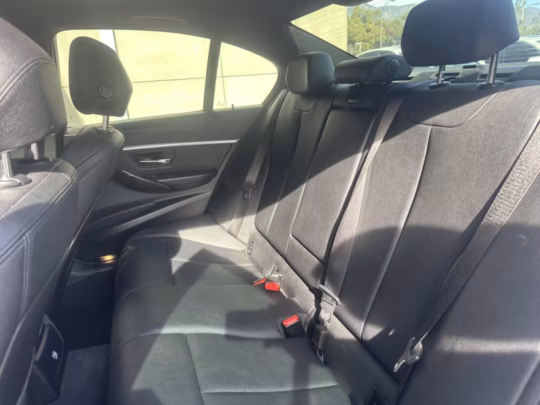 2017 BMW 3-Series - WBA8D9C55HK678369 - Image #15