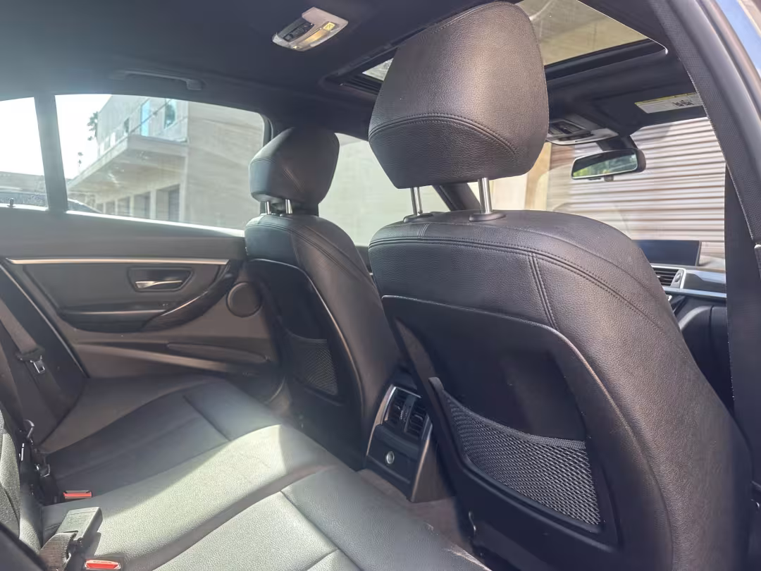 2017 BMW 3-Series - WBA8D9C55HK678369 - Image #17