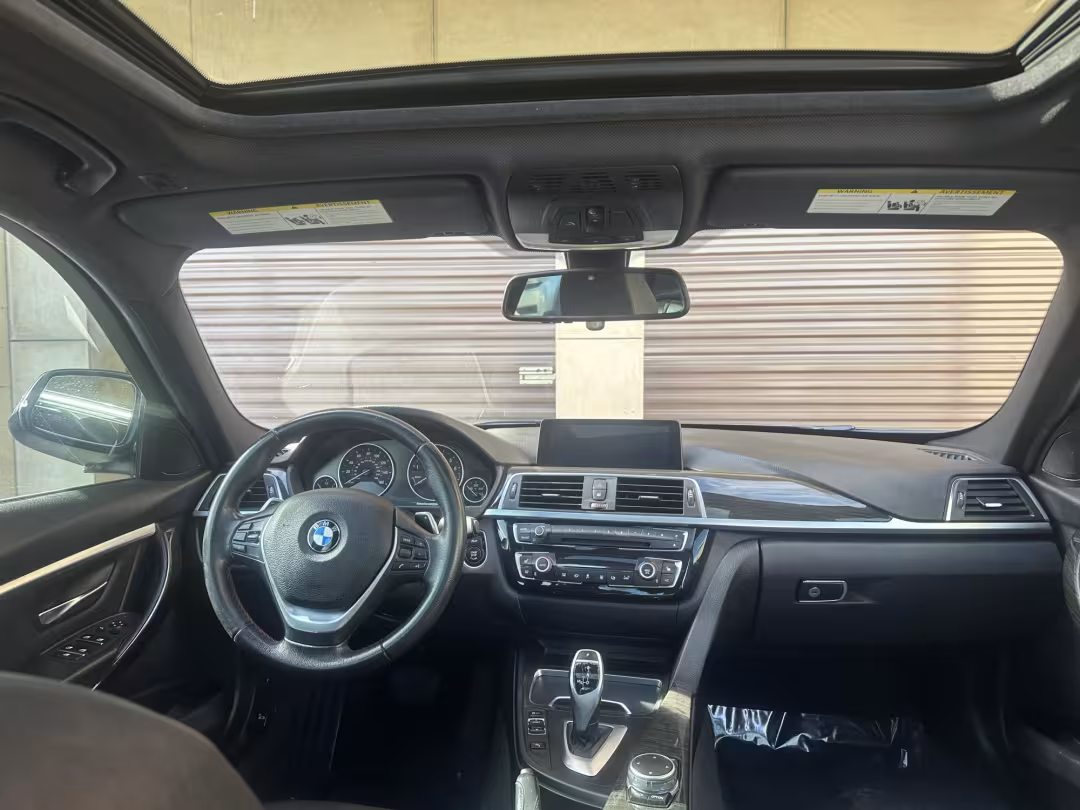 2017 BMW 3-Series - WBA8D9C55HK678369 - Image #21