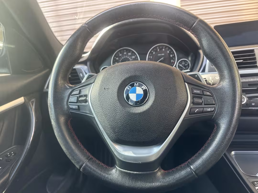 2017 BMW 3-Series - WBA8D9C55HK678369 - Image #22