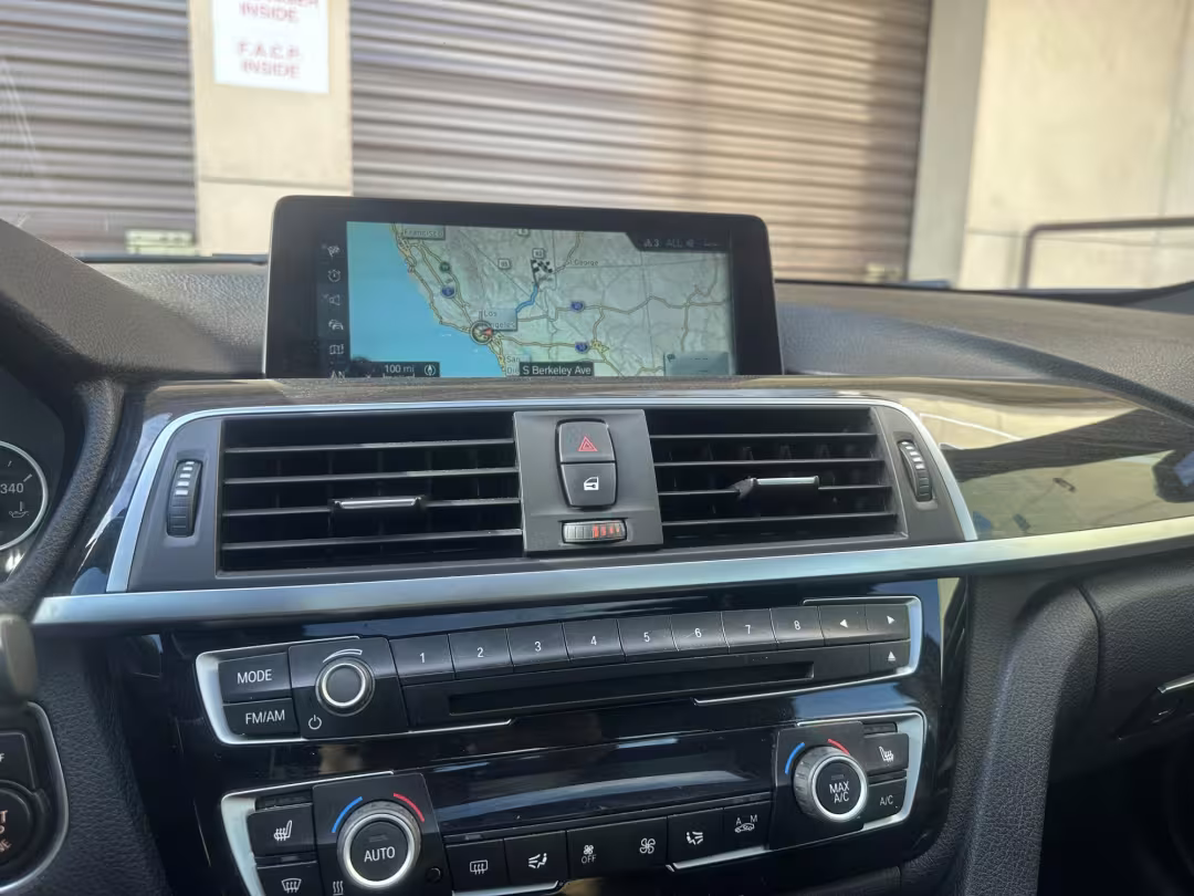 2017 BMW 3-Series - WBA8D9C55HK678369 - Image #26