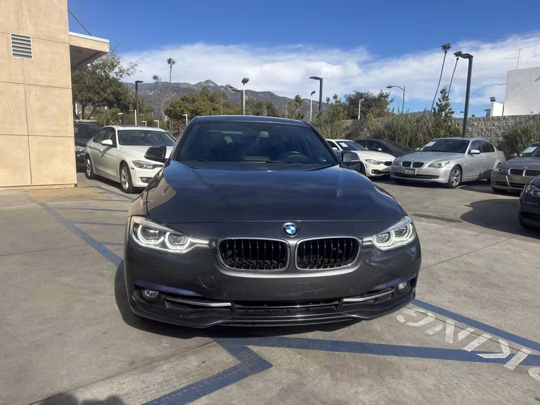 2017 BMW 3-Series - WBA8D9C55HK678369 - Image #5