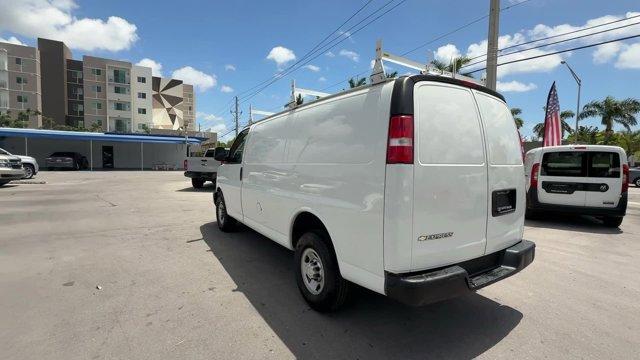 2017 Chevrolet Express - 1GCWGAFF0H1122757 - Image #3