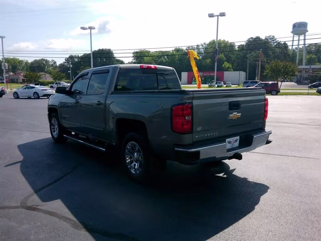 2017 Chevrolet Silverado 1500 - 3GCPCREC4HG202943 - Image #6