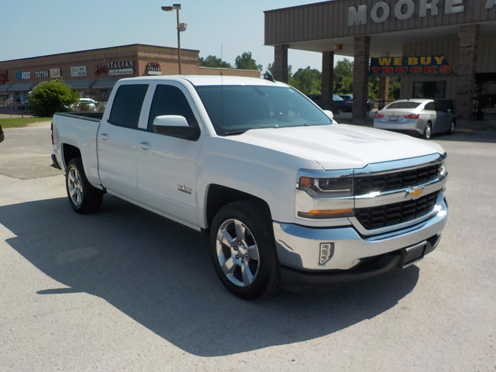 2017 Chevrolet Silverado 1500 - 3GCPCREC4HG214820 - Image #2